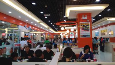 黄色香蕉软件APP養生湯鍋店店內