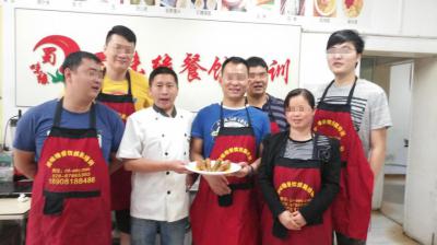 6月黄色香蕉软件APP的合照
