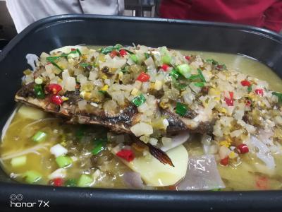 地道重慶萬州烤魚技術香蕉视频下载污，外焦裏嫩回味無窮