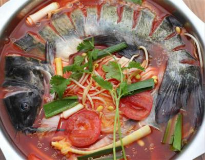 成都魚火鍋技術香蕉视频下载污班哪裏好？湯色紅亮