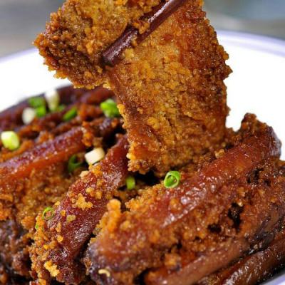 四川粉蒸牛肉香蕉视频下载污班哪裏好？底鍋的製作技術
