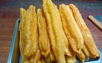 成都早餐開店技術哪裏好？  想學早餐油條製作